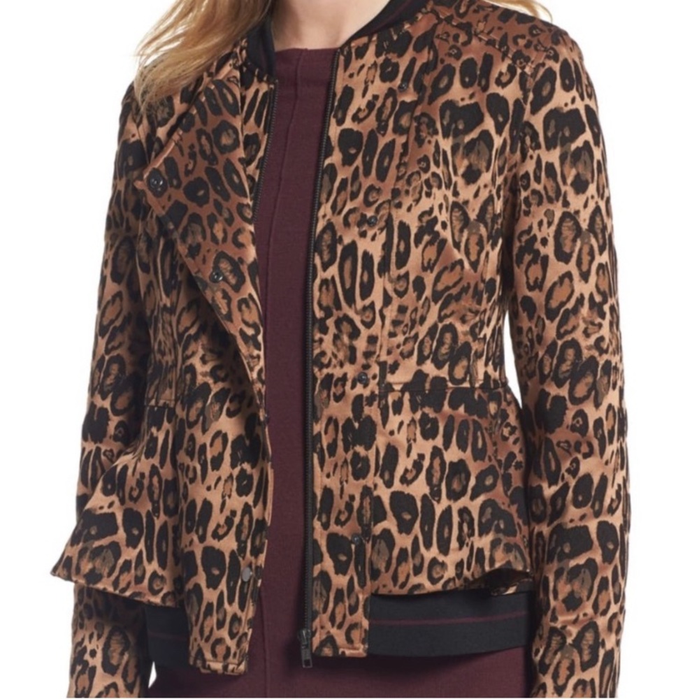 TROUVÉ Jacket - Picture 4 of 16